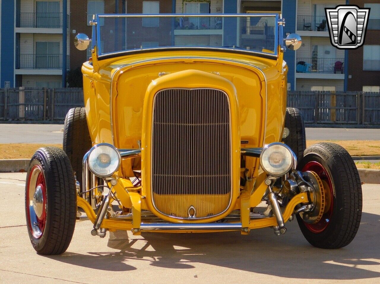 Ford-Roadster-1932-Yellow-Gray-20785-6