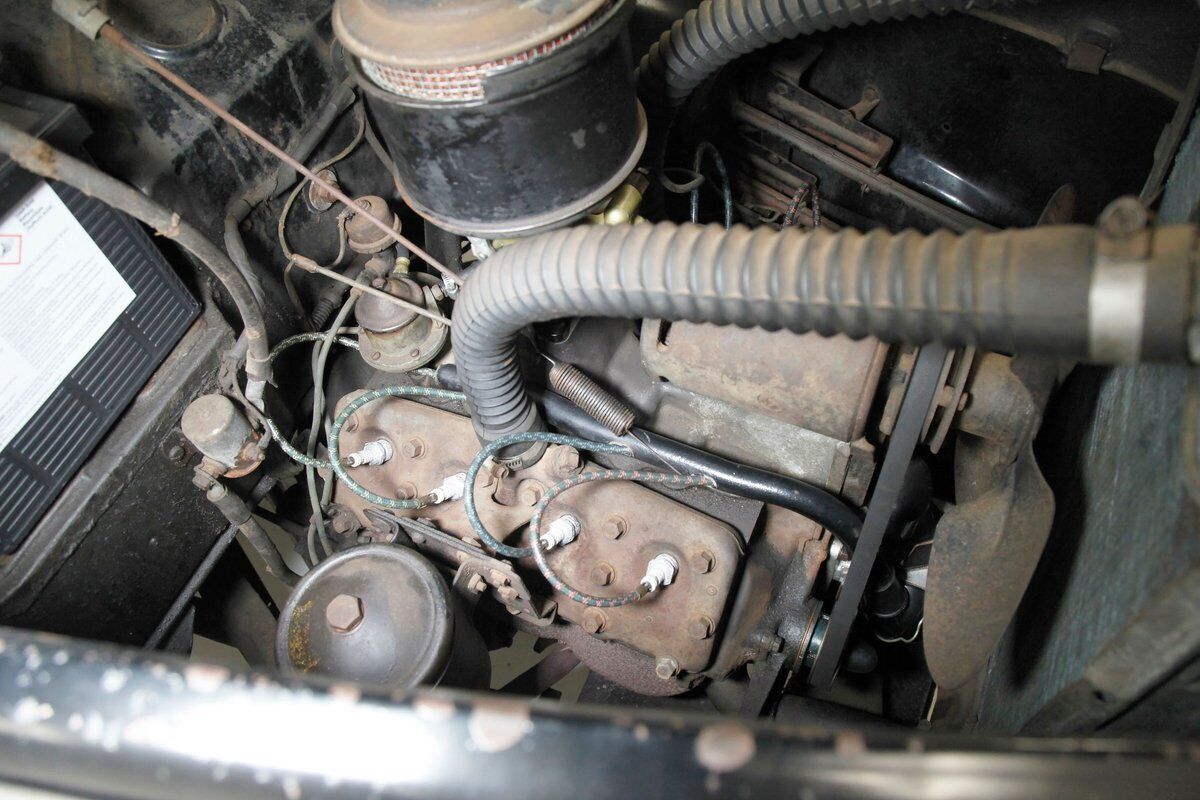 Ford-Standard-Coupe-1939-Black-Tan-96570-10