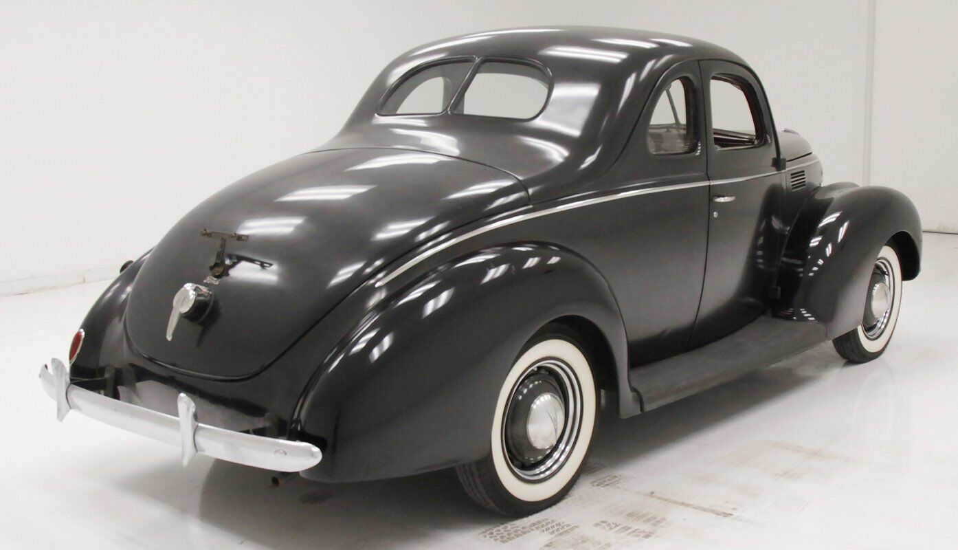 Ford-Standard-Coupe-1939-Black-Tan-96570-3