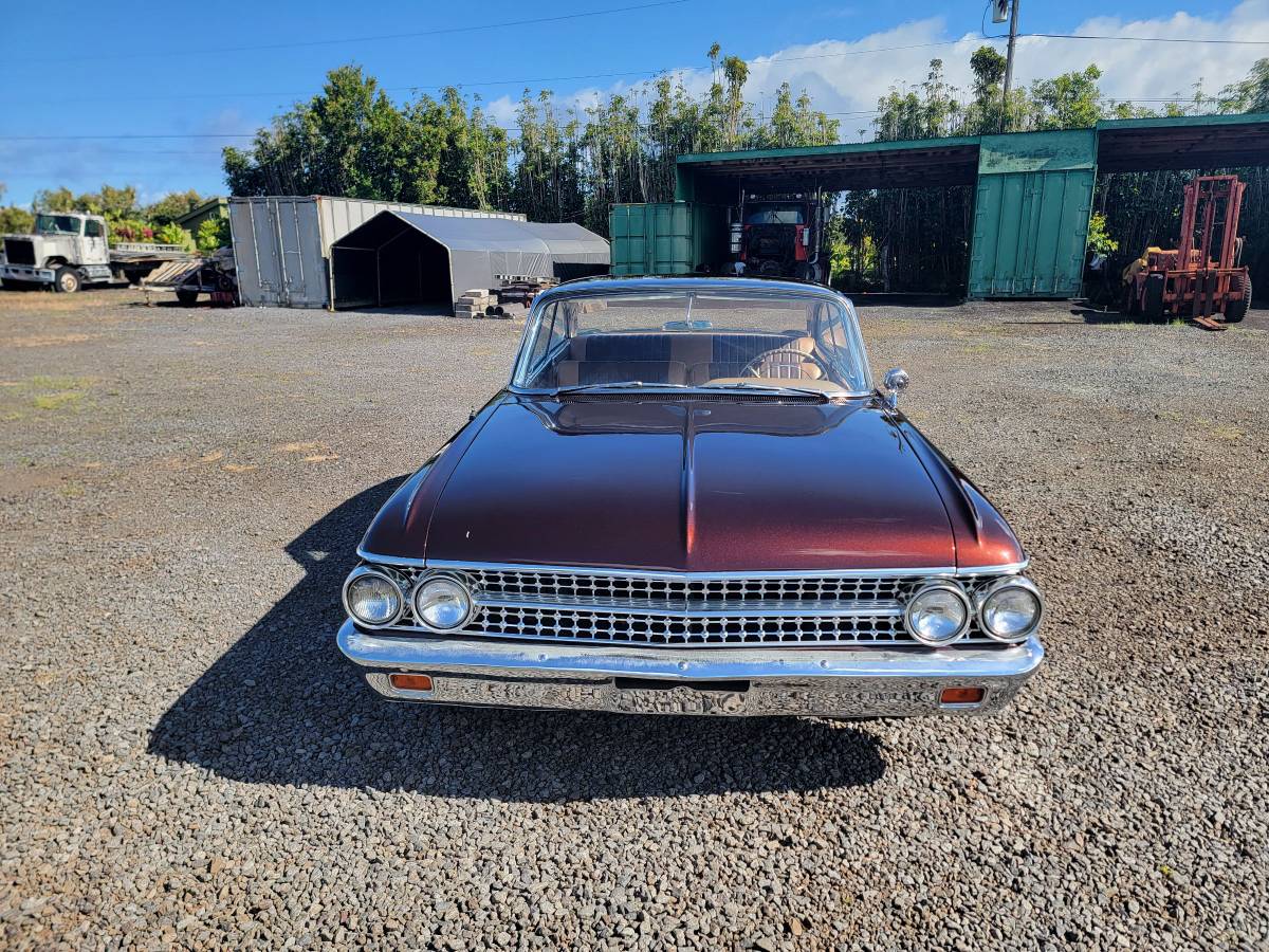 Ford-Starliner-1961-157310-3