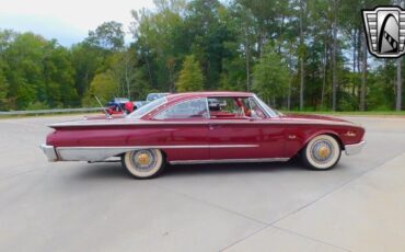 Ford-Starliner-Berline-1960-Red-Red-111977-5