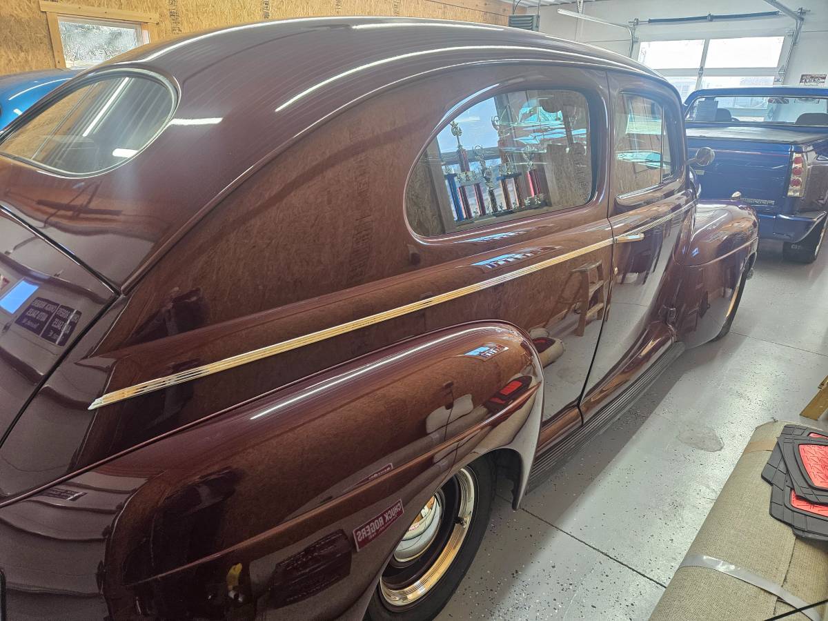 Ford-Street-rod-1941-red-8761-4