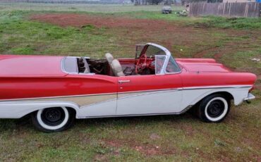 Ford-Sunliner-1958-red-160934-4