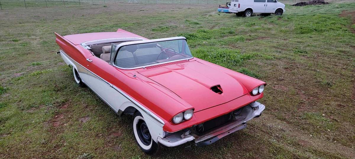 Ford-Sunliner-1958-red-160934-6