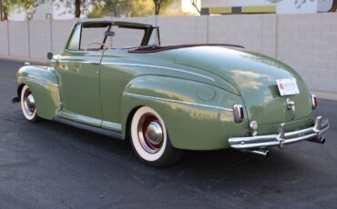 Ford-Super-DeLuxe-Cabriolet-1941-Green-Red-127288-9