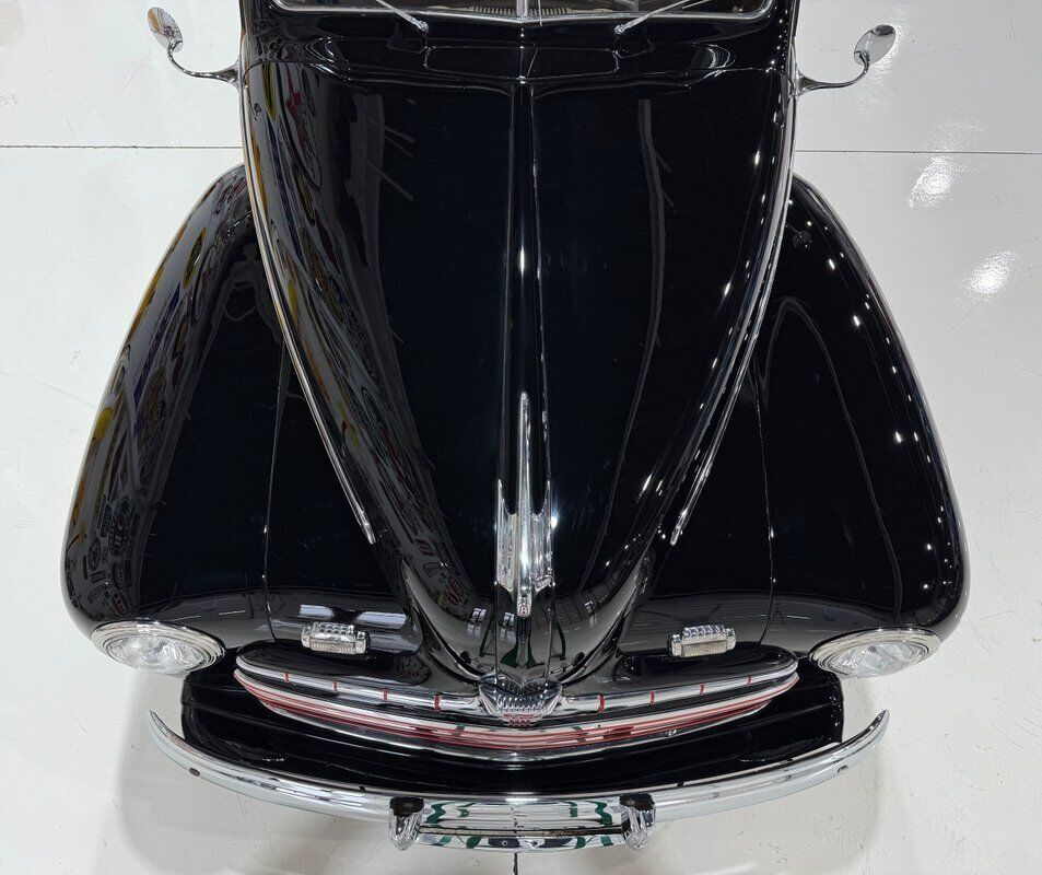 Ford-Super-Deluxe-1946-Black-0-23