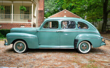 Ford-Super-Deluxe-Berline-1942-Other-Color-Other-Color-2-2