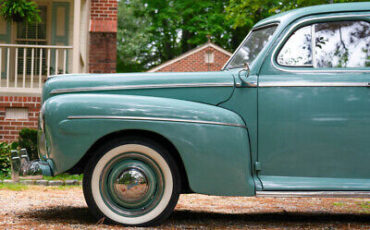 Ford-Super-Deluxe-Berline-1942-Other-Color-Other-Color-2-3