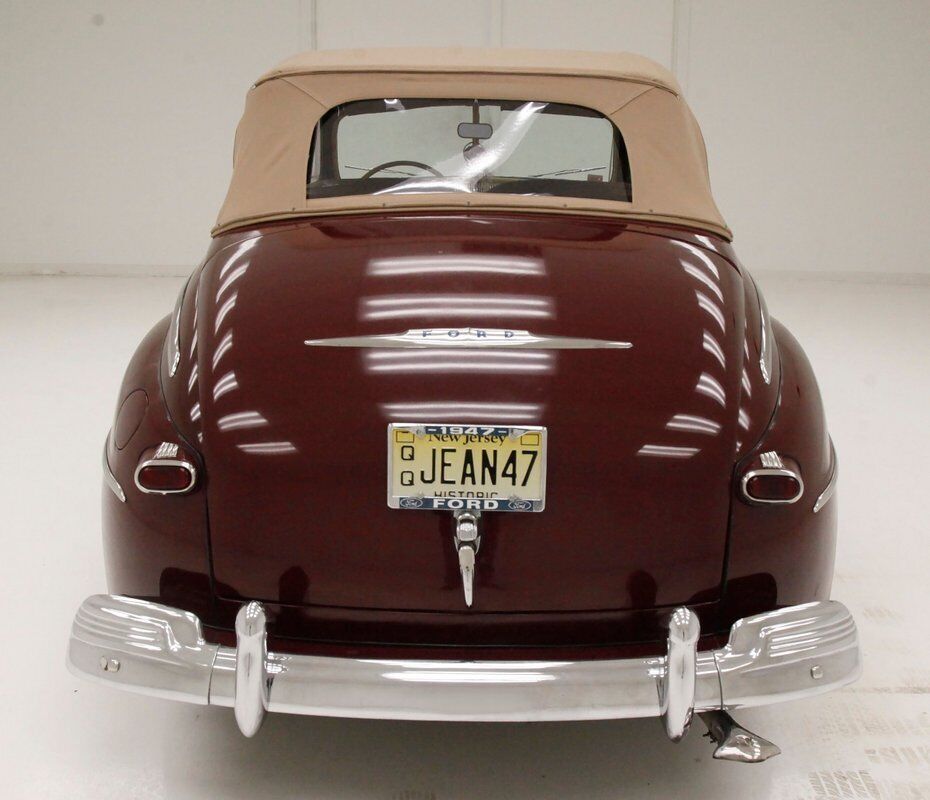 Ford-Super-Deluxe-Cabriolet-1947-Monsoon-Maroon-Saddle-57838-7