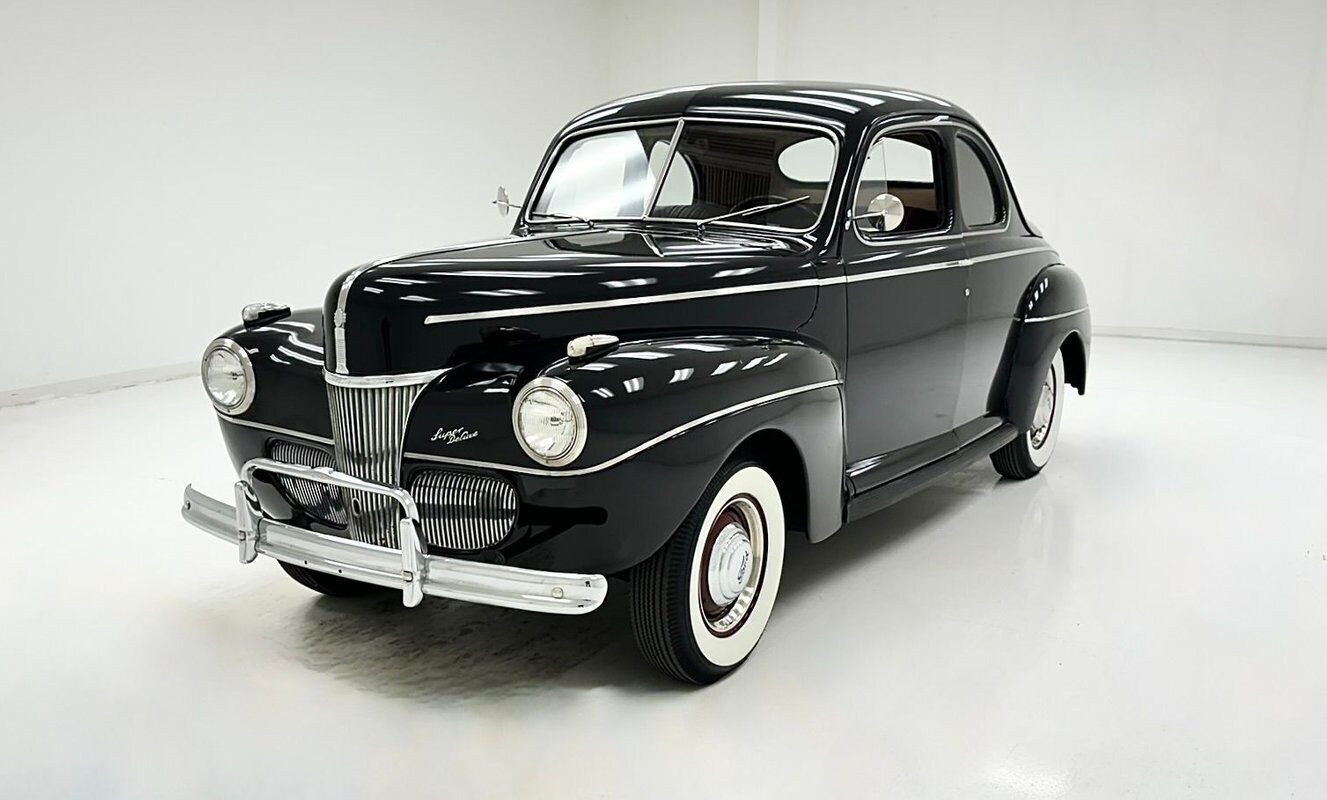 Ford-Super-Deluxe-Coupe-1941-Black-Oxblood-110594