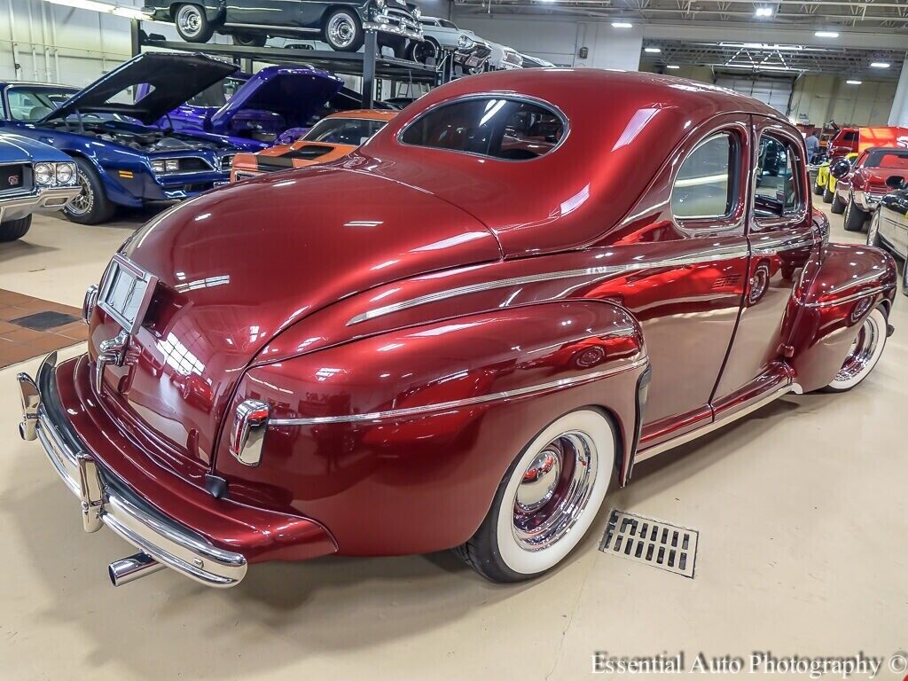 Ford-Super-Deluxe-Coupe-1941-Red-Black-0-10