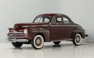 Ford-Super-Deluxe-Coupe-1946-Burgundy-Gray-4686