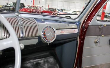 Ford-Super-Deluxe-Coupe-1946-Dynamic-Maroon-Gray-51512-11