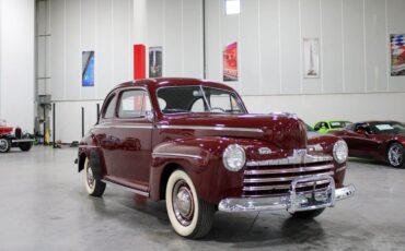 Ford-Super-Deluxe-Coupe-1946-Dynamic-Maroon-Gray-51512-7