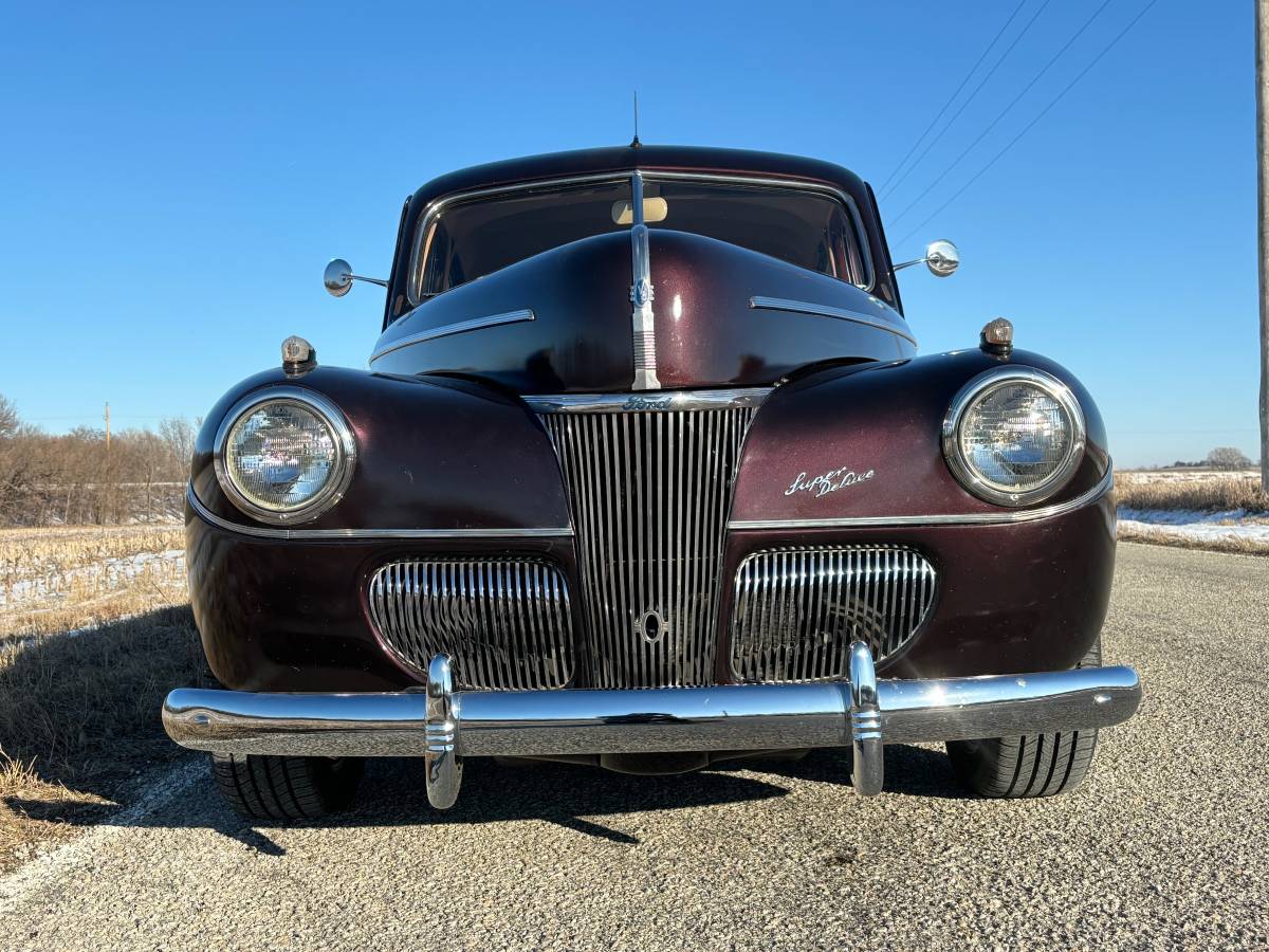 Ford-Super-deluxe-sedan-coupe-1941-black-2029-17