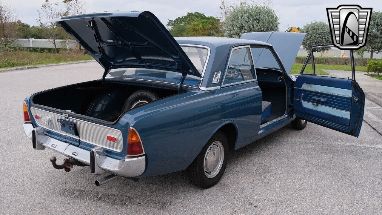 Ford-Taurus-1966-Blue-Blue-41635-11