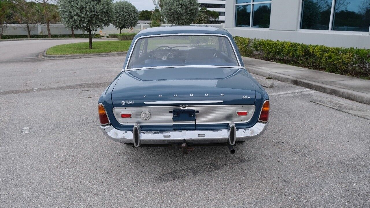 Ford-Taurus-1966-Blue-Blue-41635-6