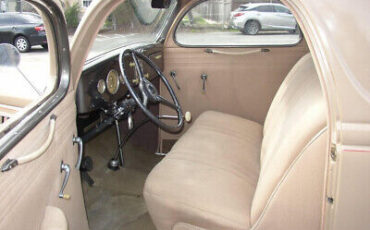 Ford-Three-Window-Coupe-Coupe-1935-Tan-Tan-0-9