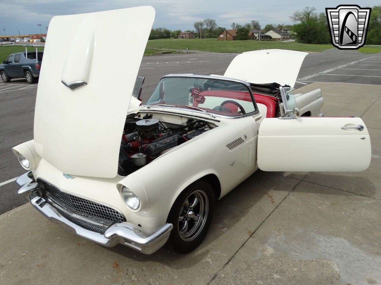 Ford-Thunderbird-1956-White-Red-115020-11