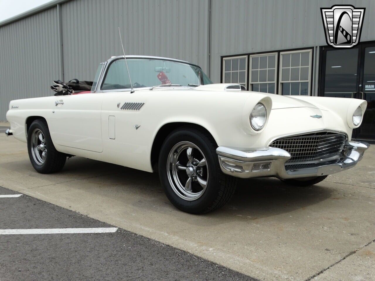 Ford-Thunderbird-1956-White-Red-115020-9