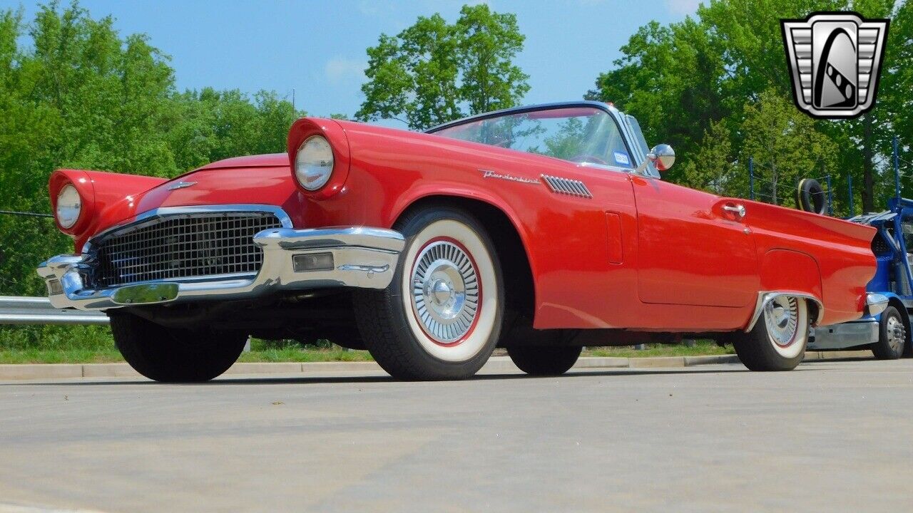 Ford-Thunderbird-1957-Red-Red-44107-5