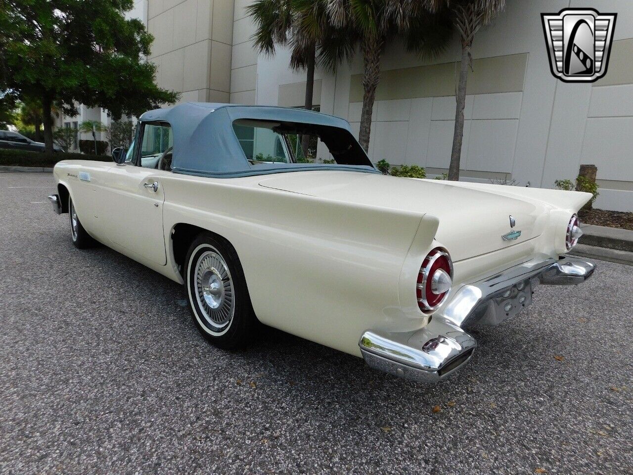 Ford-Thunderbird-1957-White-White-36189-10