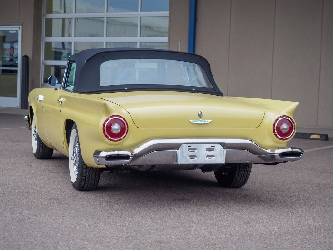 Ford-Thunderbird-1957-Yellow-Black-18073-10