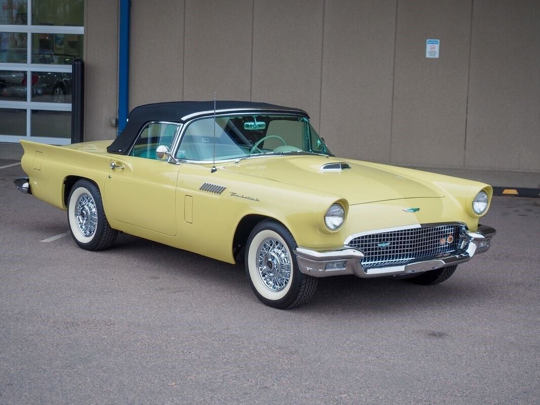 Ford-Thunderbird-1957-Yellow-Black-18073-5