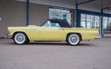 Ford-Thunderbird-1957-Yellow-Black-18073-8