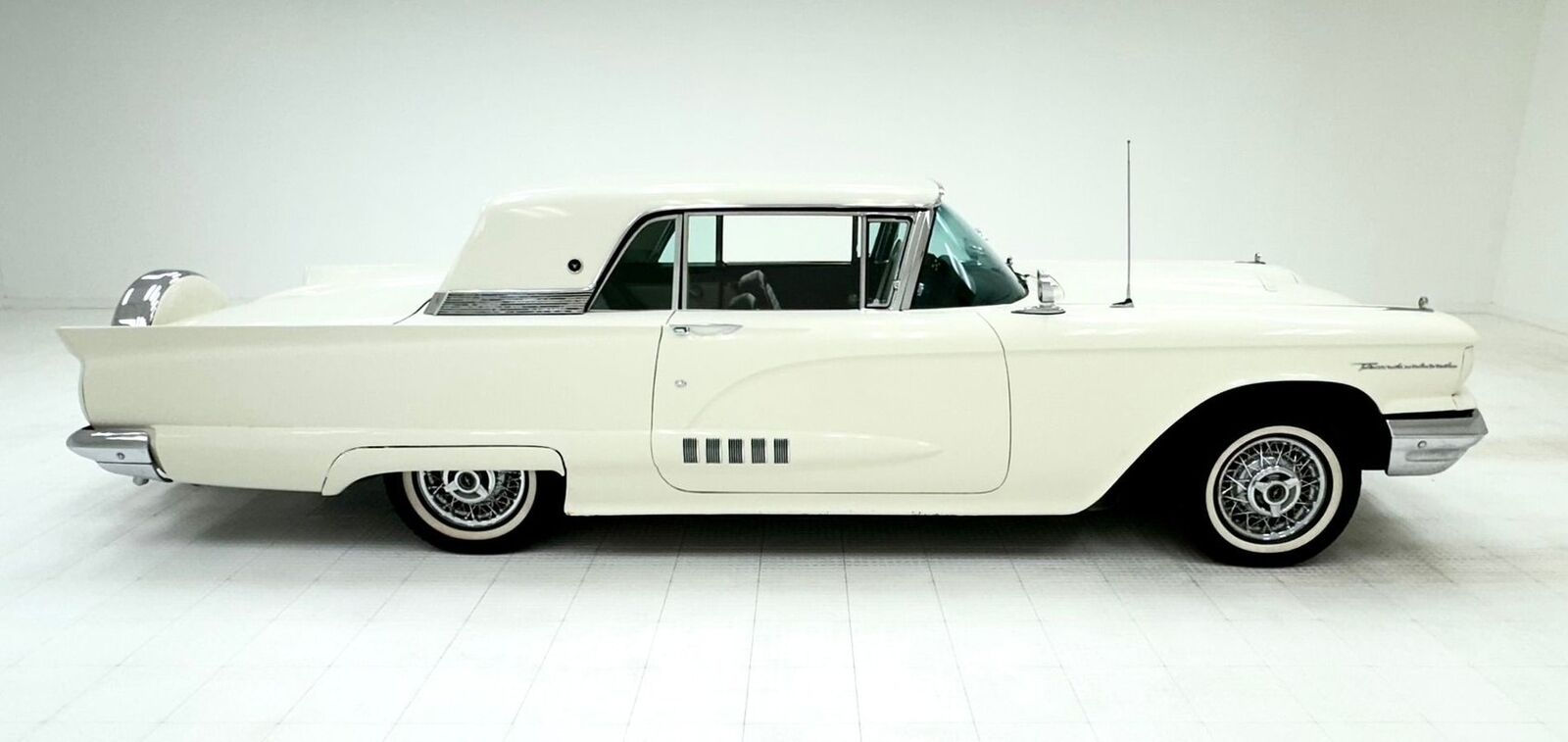 Ford-Thunderbird-1958-White-Black-83699-5