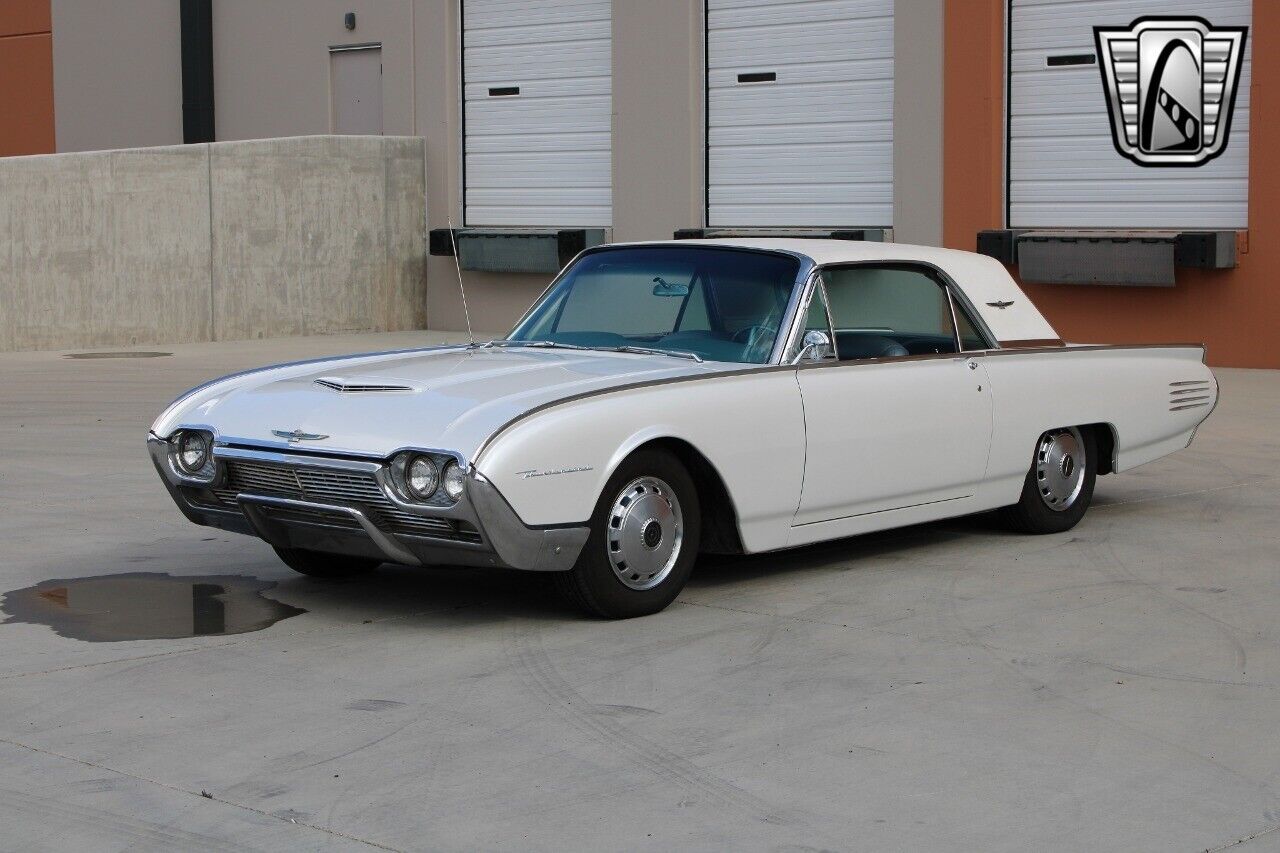 Ford-Thunderbird-1961-White-Blue-315-2