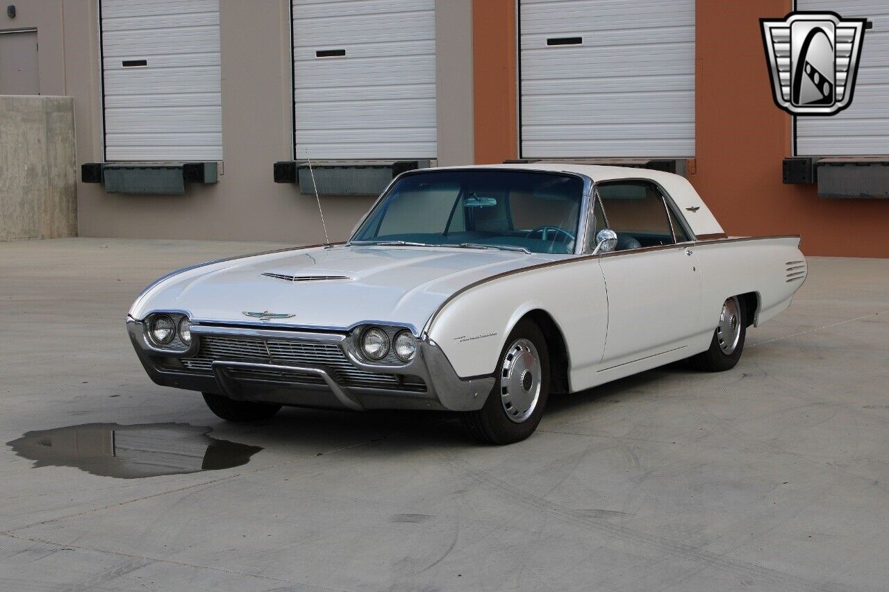 Ford-Thunderbird-1961-White-Blue-315-3