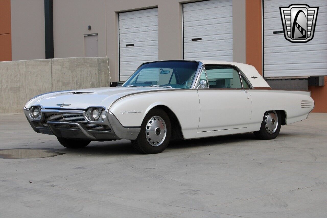 Ford-Thunderbird-1961-White-Blue-315-4