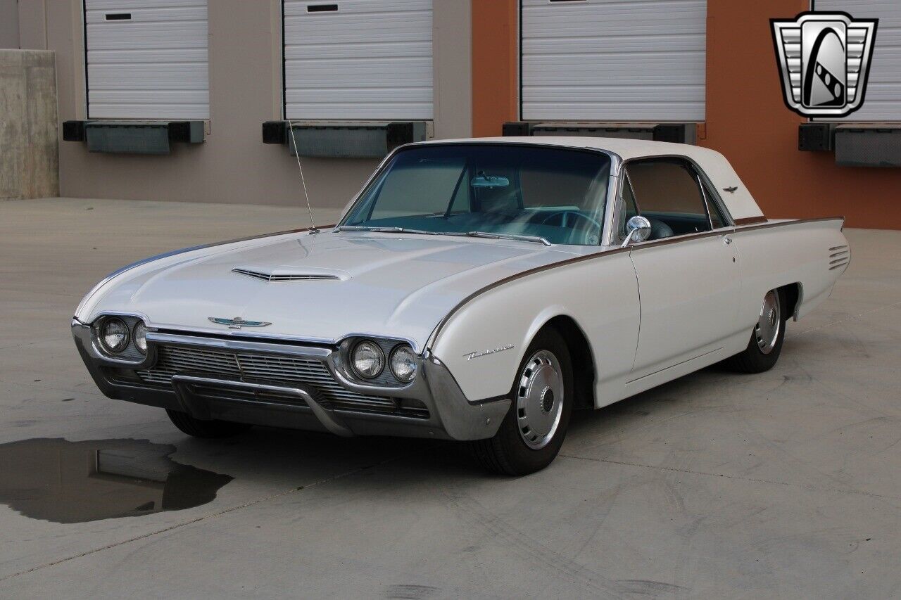 Ford-Thunderbird-1961-White-Blue-315-9