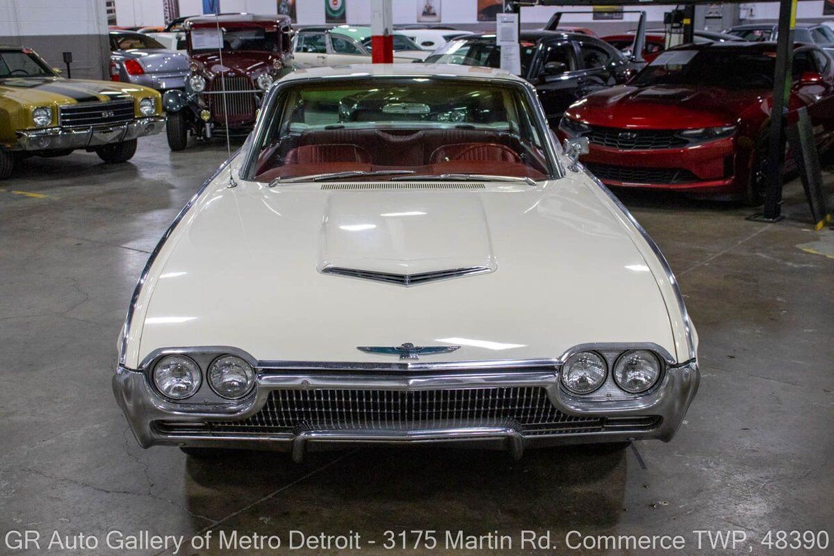 Ford-Thunderbird-1963-White-Red-34873-10