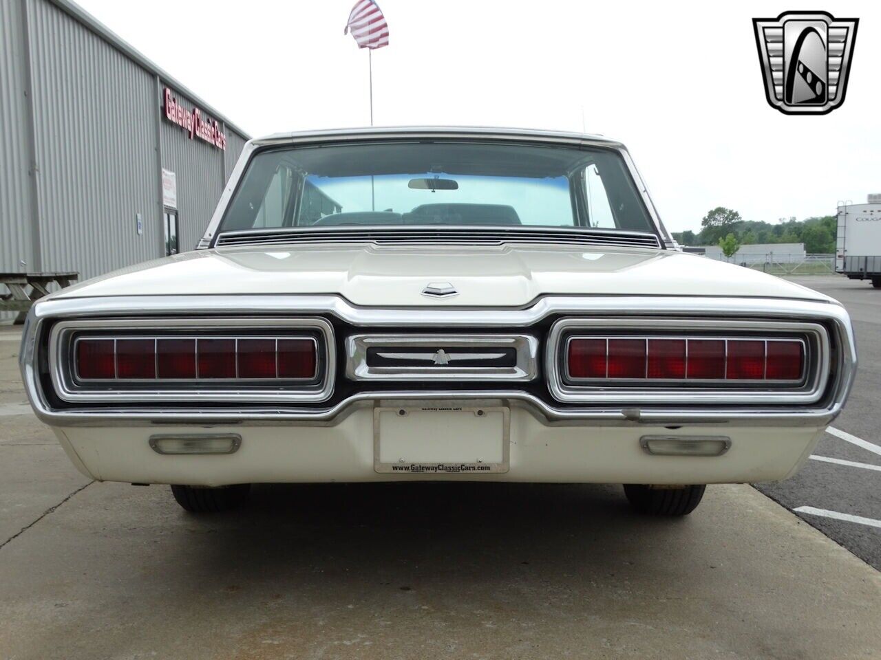 Ford-Thunderbird-1965-White-Black-30402-6