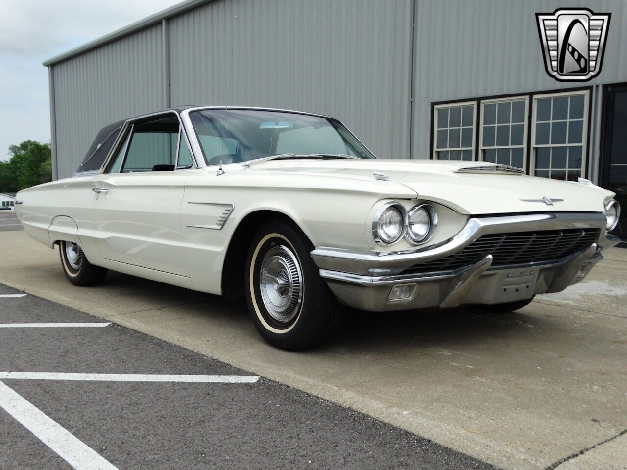 Ford-Thunderbird-1965-White-Black-30402-9