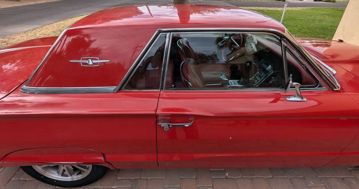 Ford-Thunderbird-1965-red-22531-13