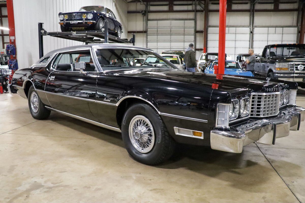 Ford-Thunderbird-1974-Black-Gray-33416-11