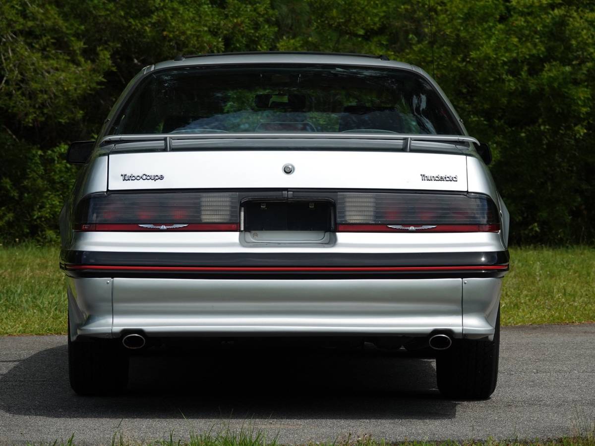 Ford-Thunderbird-1988-silver-90123-1