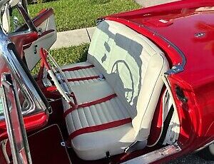 Ford-Thunderbird-Berline-1957-Red-White-29934-11