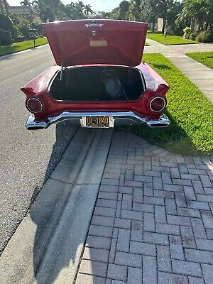 Ford-Thunderbird-Berline-1957-Red-White-29934-14