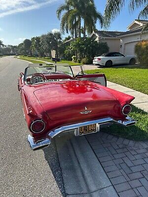 Ford-Thunderbird-Berline-1957-Red-White-29934-15