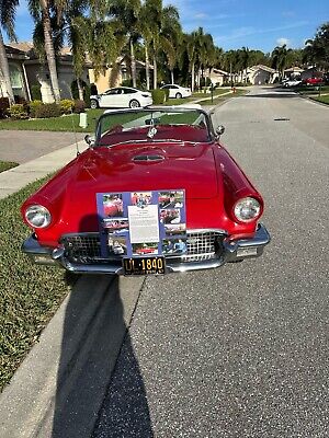 Ford-Thunderbird-Berline-1957-Red-White-29934-20