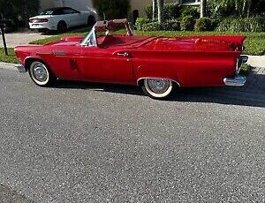 Ford-Thunderbird-Berline-1957-Red-White-29934-25