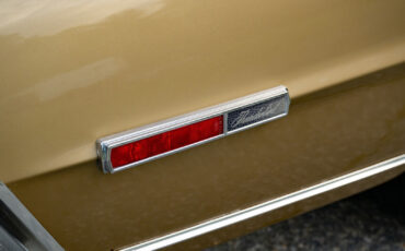 Ford-Thunderbird-Berline-1968-Gold-Black-82077-20