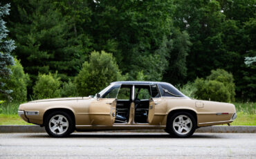 Ford-Thunderbird-Berline-1968-Gold-Black-82077-5