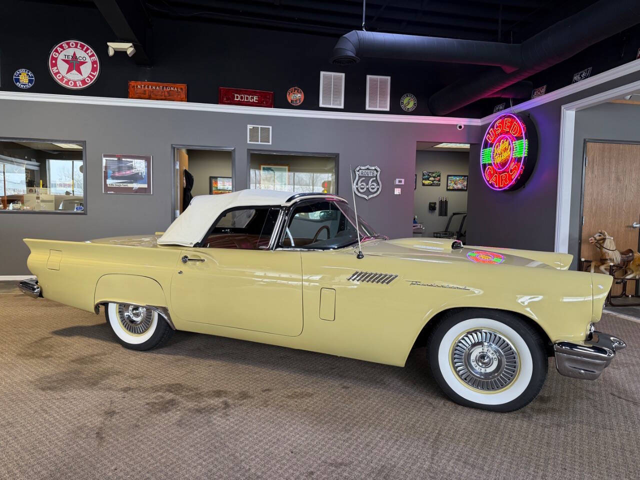 Ford-Thunderbird-Cabriolet-1957-Gold-Brown-99395-21