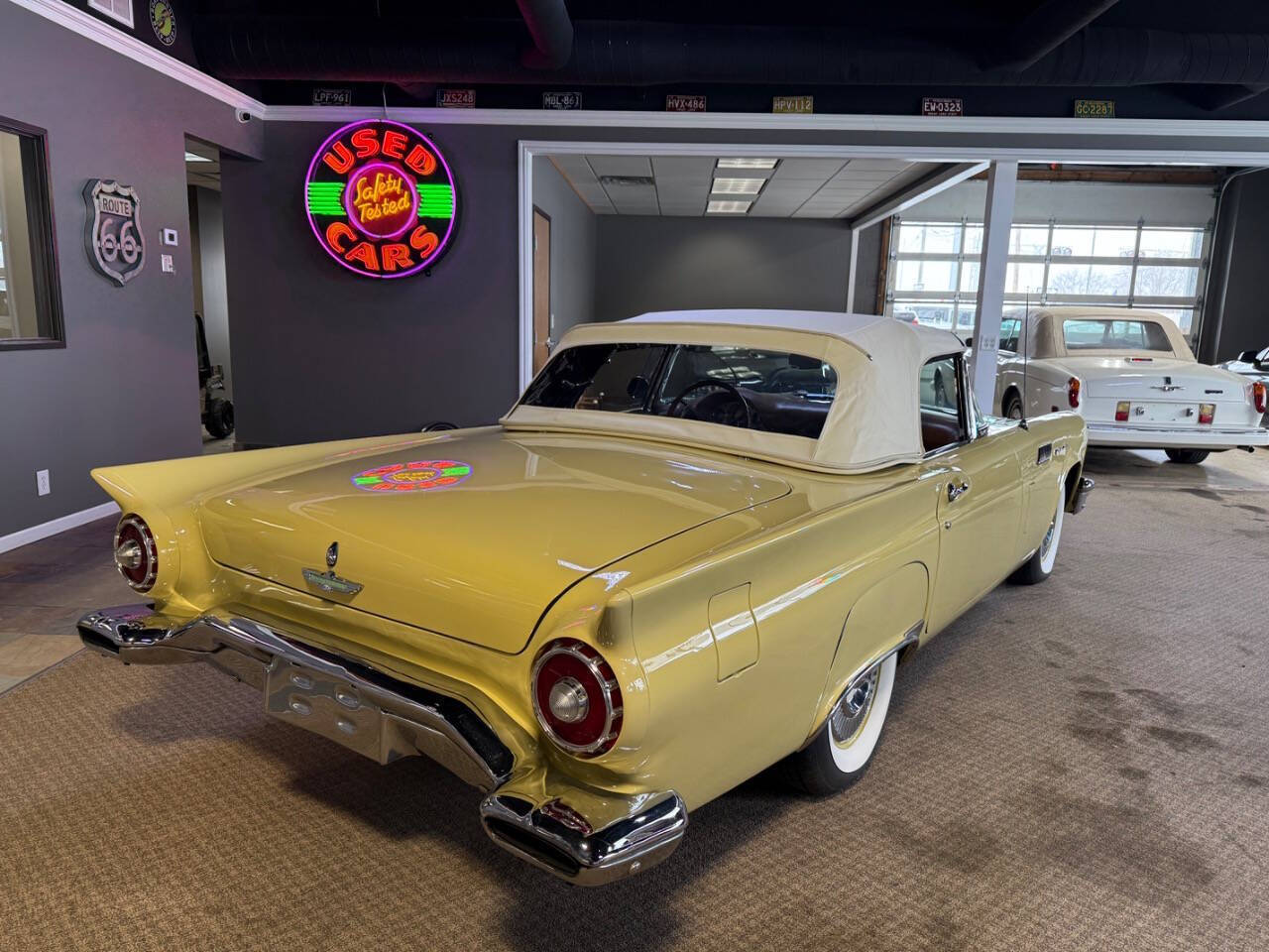 Ford-Thunderbird-Cabriolet-1957-Gold-Brown-99395-23