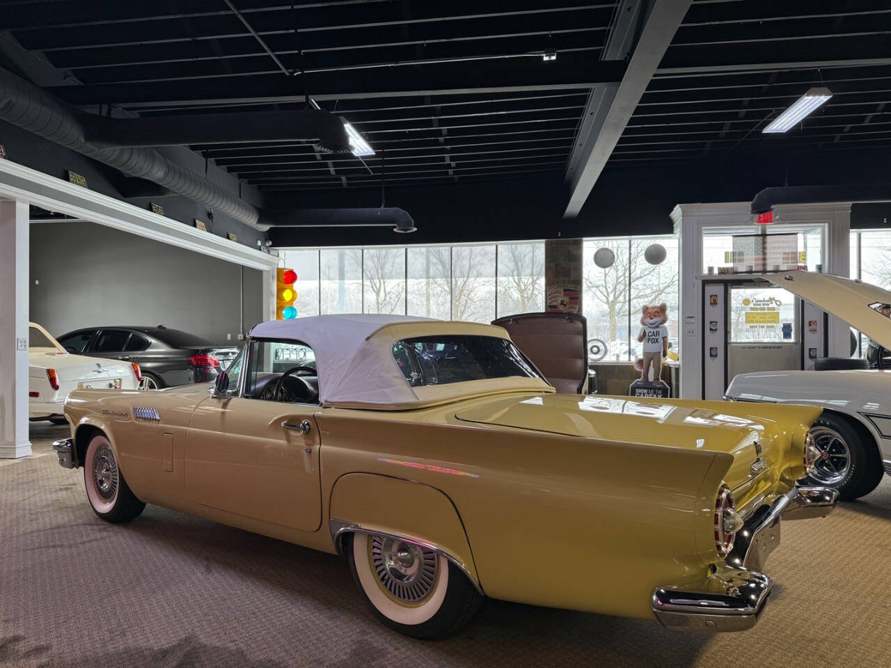 Ford-Thunderbird-Cabriolet-1957-Gold-Brown-99395-25